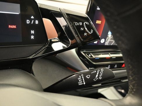 Used 2022 Volkswagen ID.4 Pro S image 19