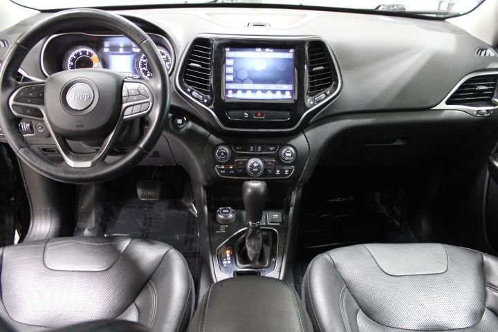 Used 2019 Jeep Cherokee Limited AWD/4WD image 28