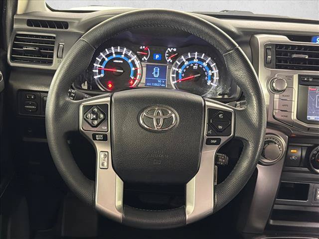 Used 2018 Toyota 4Runner SR5 AWD/4WD image 23