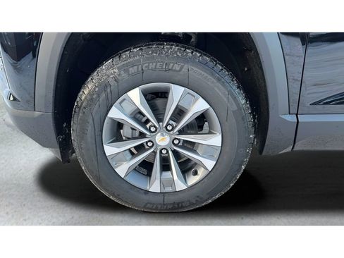 New 2026 Chevrolet Equinox LT w/ Convenience Package II image 36