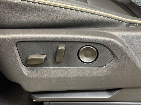 New 2026 GMC Yukon Elevation AWD/4WD image 12