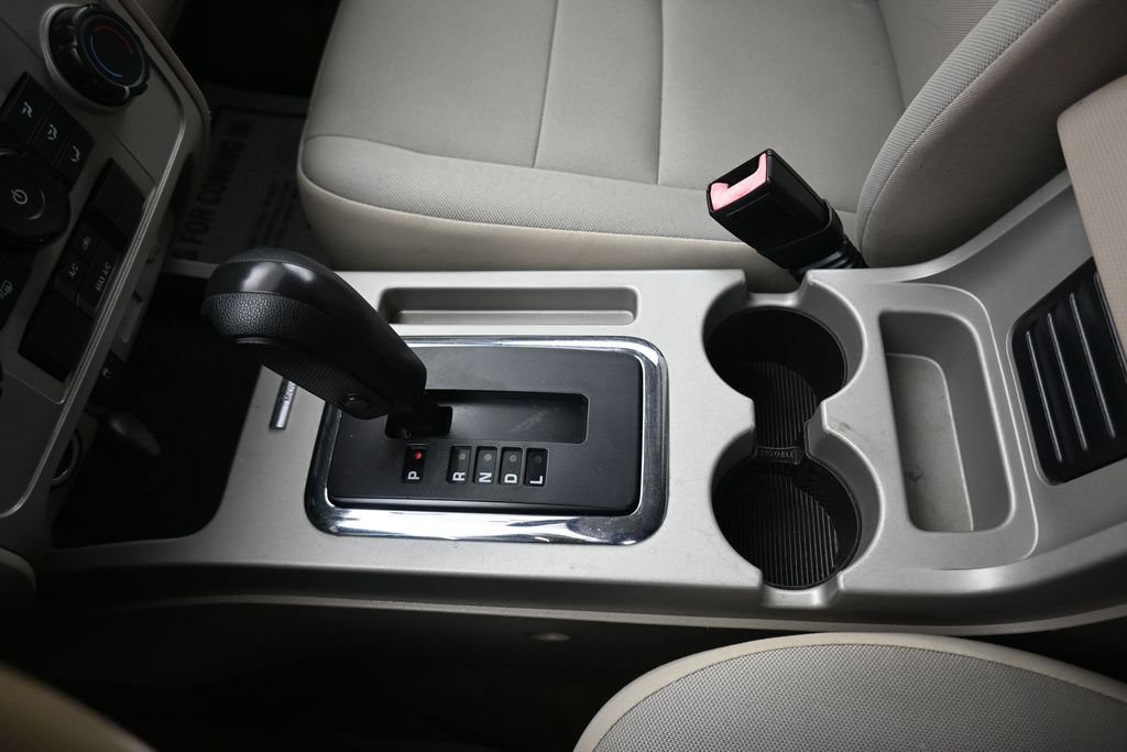 Used 2010 Ford Escape XLT FWD image 19