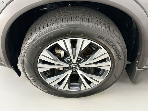 Used 2023 Nissan Rogue SV AWD/4WD image 11