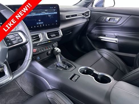 Used 2025 Ford Mustang GT Premium image 36