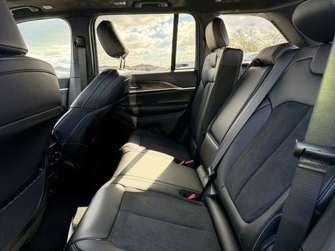 New 2026 Jeep Grand Cherokee Laredo image 23