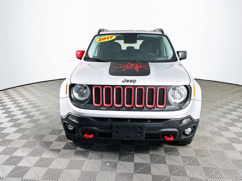 Certified 2017 Jeep Renegade Trailhawk image 4