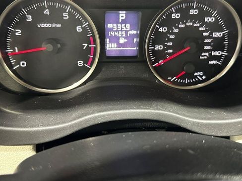 Used 2014 Subaru Crosstrek 2.0i Limited AWD/4WD image 10