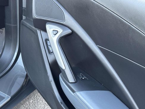 Used 2015 Chevrolet Corvette Z06 w/ 2LZ Preferred Equipment Group image 17