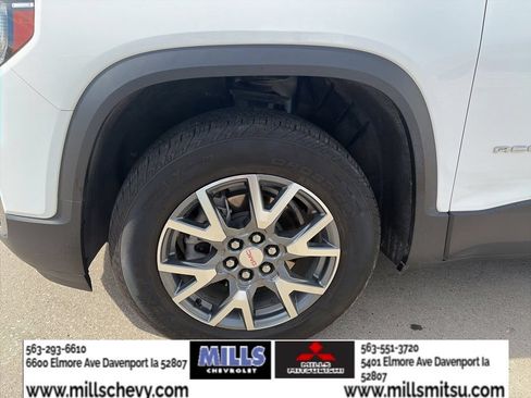 Used 2023 GMC Acadia SLT w/ Preferred Package FWD image 26