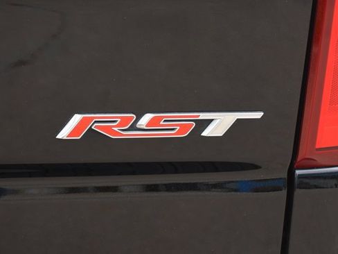 Used 2022 Chevrolet Silverado 1500 RST image 8