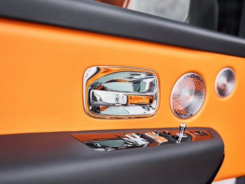 Used 2025 Rolls-Royce Cullinan image 45