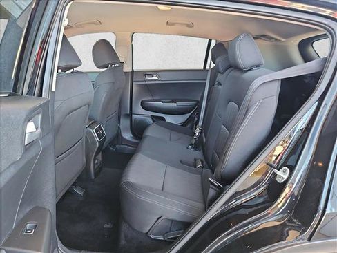Used 2019 Kia Sportage LX FWD image 18
