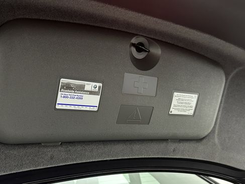 Used 2007 BMW 750i image 37