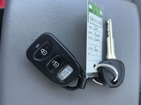 Used 2018 Hyundai Elantra SEL FWD image 30