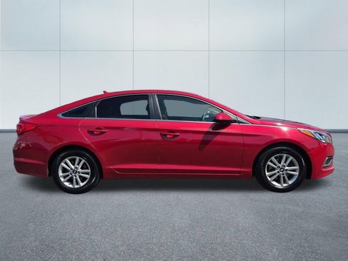 Used 2017 Hyundai Sonata SE w/ Cargo Package FWD image 7