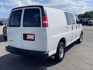 Used 2022 Chevrolet Express 2500 w/ Driver Convenience Package video 3