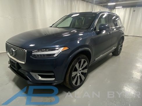 Used 2022 Volvo XC90 T8 Inscription image 1