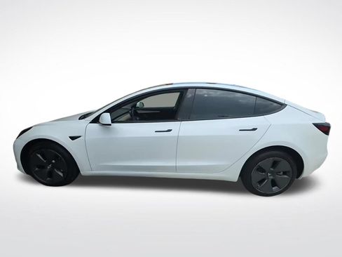 Used 2023 Tesla Model 3 Standard Range RWD image 2