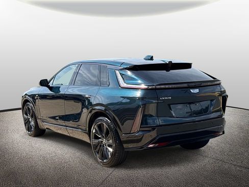 Used 2024 Cadillac Lyriq Sport AWD/4WD image 4