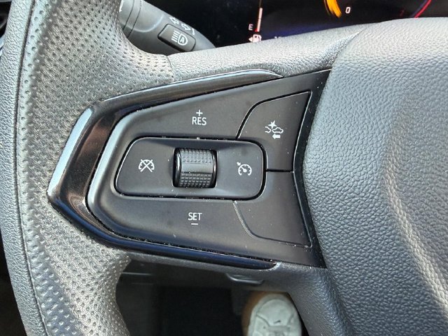 Used 2025 Chevrolet TrailBlazer LT AWD/4WD image 22
