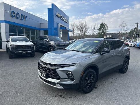 New 2026 Chevrolet Blazer LT w/ Convenience Package AWD/4WD image 1