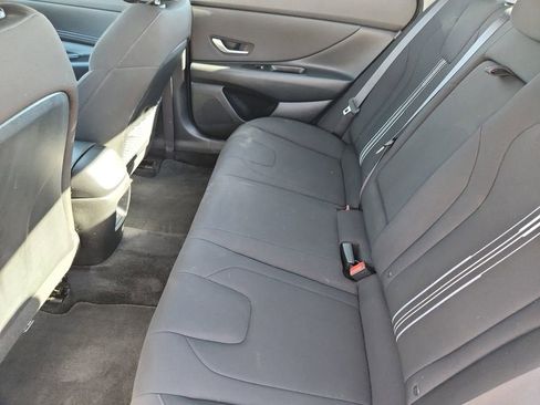 Used 2024 Hyundai Elantra SEL w/ Convenience Package image 13