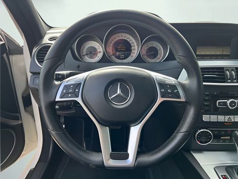 Used 2014 Mercedes-Benz C 250 Sedan image 33