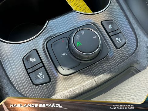 Certified 2021 GMC Acadia SLT w/ Technology Package image 41