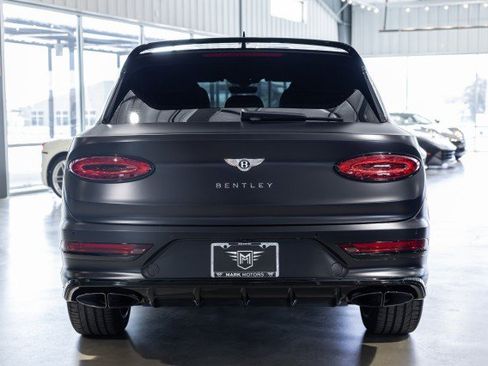 Used 2023 Bentley Bentayga AWD/4WD image 5