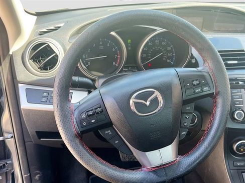 Used 2013 MAZDA MAZDA3 i Grand Touring w/ Tech Pkg FWD image 11