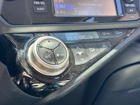 Used 2016 Toyota Prius C One FWD image 22