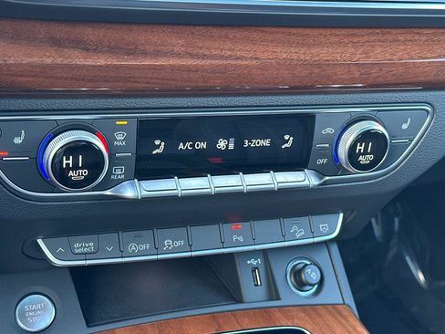 Certified 2023 Audi Q5 2.0T Premium w/ Convenience Package image 20