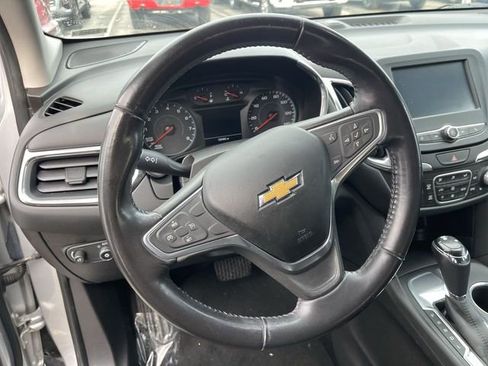 Used 2018 Chevrolet Equinox LT FWD image 5