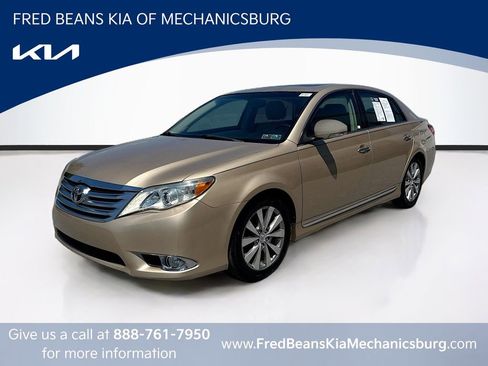 Used 2011 Toyota Avalon Limited FWD image 3
