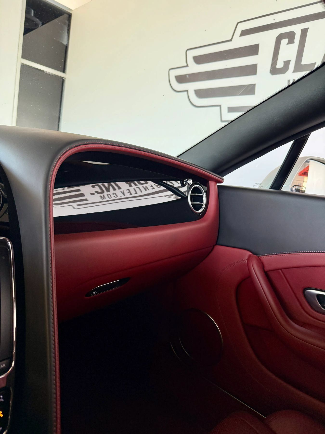 Used 2016 Bentley Continental GT AWD/4WD image 19