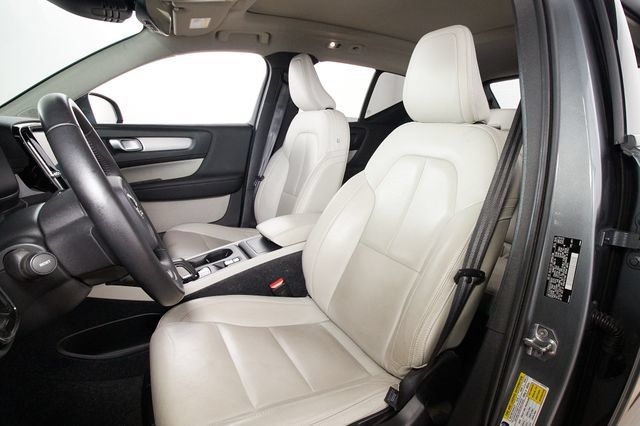 Used 2019 Volvo XC40 T5 Momentum AWD/4WD image 18