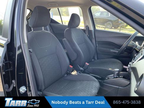 Used 2022 Nissan Kicks S FWD image 24
