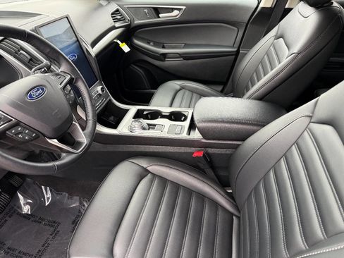 Used 2024 Ford Edge SEL AWD/4WD image 10