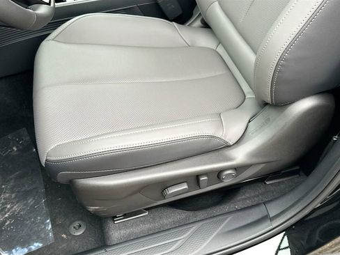 New 2026 Subaru Outback Limited AWD/4WD image 23