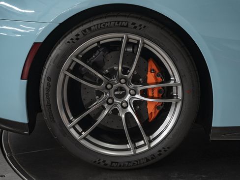 Used 2019 Ford GT RWD image 27