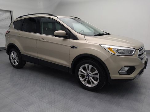 Used 2017 Ford Escape SE w/ Equipment Group 201A image 11