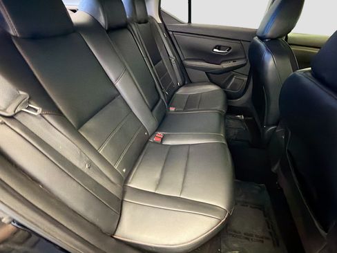 Used 2023 Nissan Sentra SR w/ SR Premium Package FWD image 14