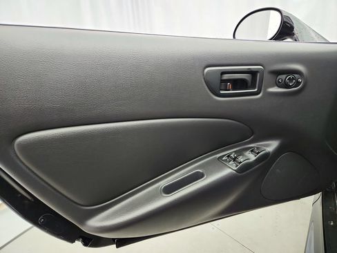 Used 1999 Plymouth Prowler RWD image 18