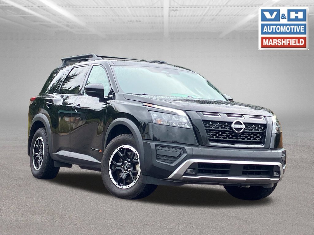 Used 2024 Nissan Pathfinder Rock Creek AWD/4WD 360° Tour