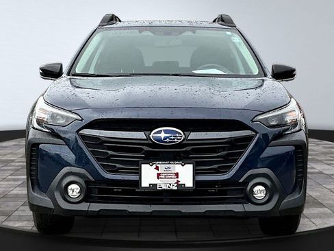 Used 2024 Subaru Outback Premium AWD/4WD image 2