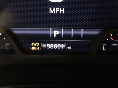Used 2025 RAM 1500 Laramie AWD/4WD image 26