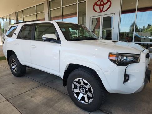 Certified 2024 Toyota 4Runner TRD Off-Road Premium w/ Off Road Premium Plus Package AWD/4WD image 4
