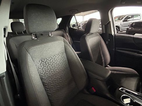Used 2022 Chevrolet Equinox LT FWD image 42