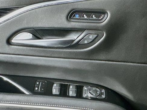 Used 2022 Cadillac Escalade Sport w/ Touring Package RWD image 19