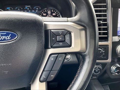 Used 2020 Ford F150 Platinum w/ Equipment Group 701A Luxury AWD/4WD image 25